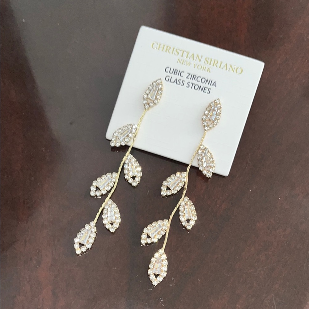 🆕 Christian Siriano Cubic Zirconia Leaf Earrings - Picture 4 of 6